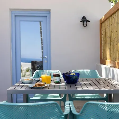 Villa Okeanos 3, Sea & Garden View Foinikia (Santorini)