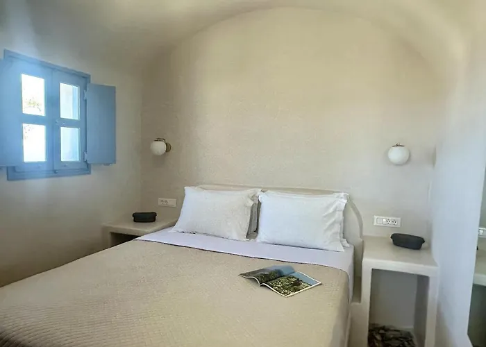 Okeanos 3, Sea & Garden View * Foinikiá