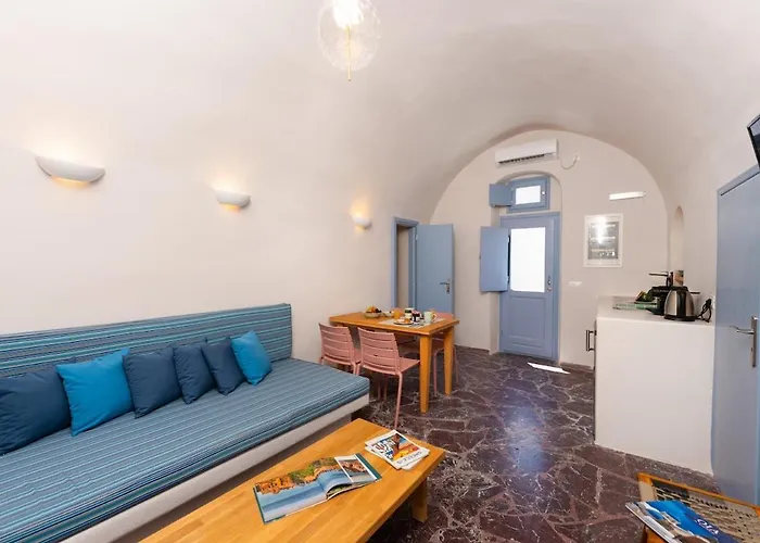 Okeanos 3, Sea & Garden View Foinikiá