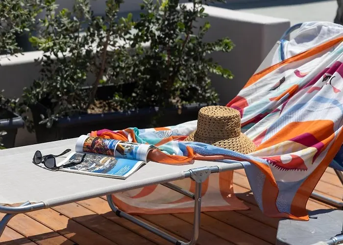 Okeanos 3, Sea & Garden View * Foinikiá