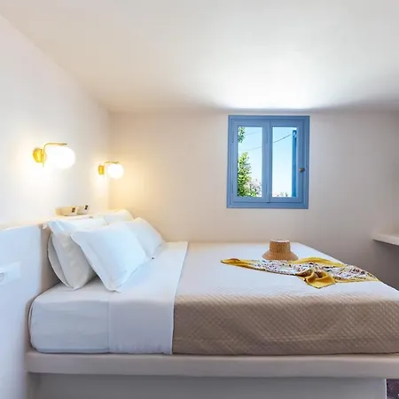 Okeanos 3, Sea & Garden View * Foinikiá